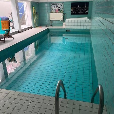 Villa Casa Blanca Mit Privatem Schwimmbad 26 Grad Und Sauna Duisburg Eksteriør bilde