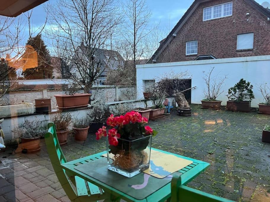 Villa Casa Blanca Mit Privatem Schwimmbad 26 Grad Und Sauna Duisburg Eksteriør bilde