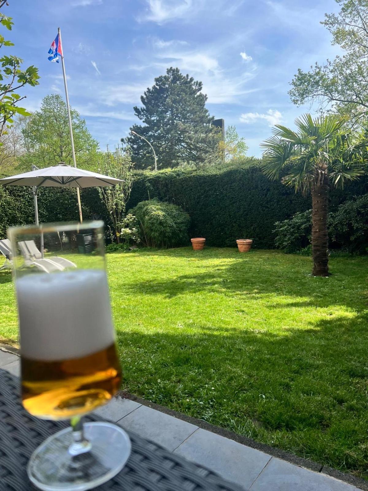 Villa Casa Blanca Mit Privatem Schwimmbad 26 Grad Und Sauna Duisburg Eksteriør bilde