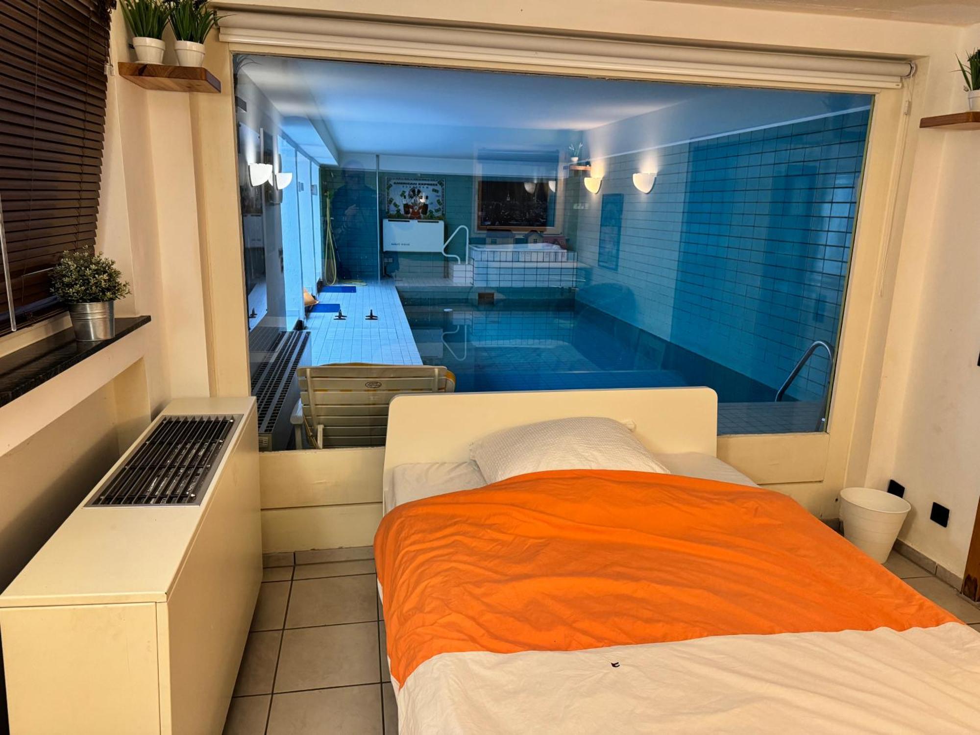 Villa Casa Blanca Mit Privatem Schwimmbad 26 Grad Und Sauna Duisburg Eksteriør bilde